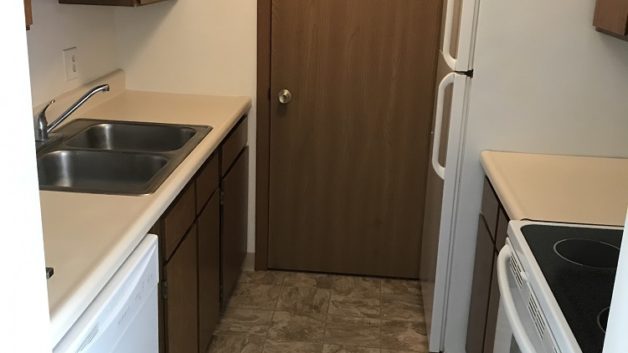 https://www.kearneyapartments.com/wp-content/uploads/2017/05/kitchen-in-1-bedroom-unit-628x353.jpg